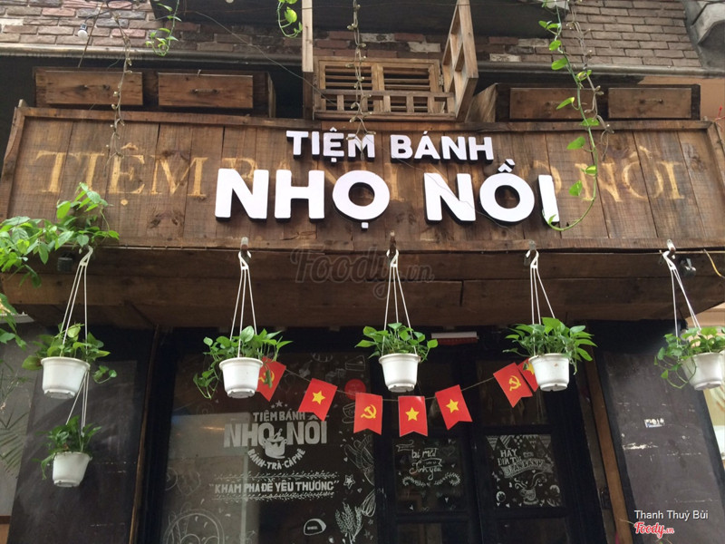 Tiệm bánh nhọ nồi