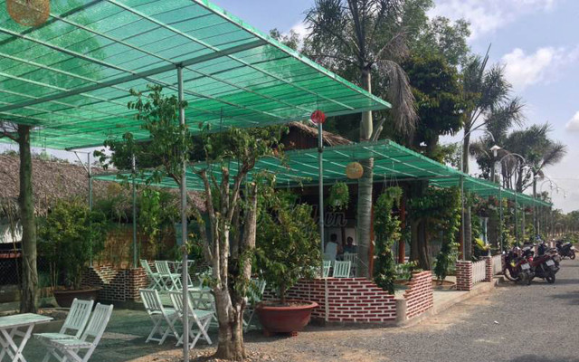 Cafe Sông Sen - Quán Ăn Câu Cá Giải Trí