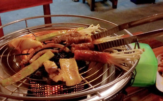 Đã bao lâu chúng ta không tái ngộ trên bàn tiệc nướng bình dân