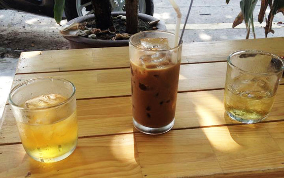 Cafe Sinh Tố -  Lô 7A Lê Hồng Phong