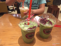 Trà xanh đậu đỏ hơi ớn vì quá ngọt