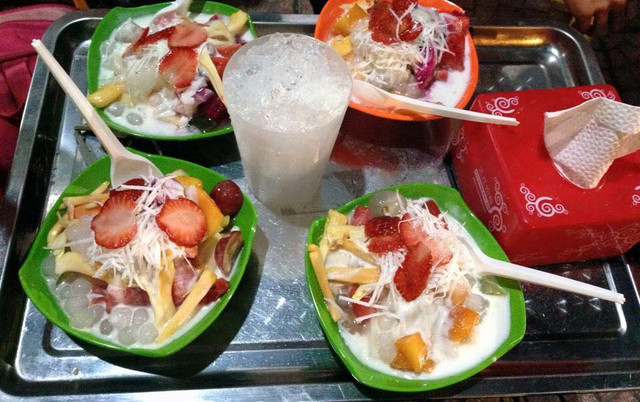 Vân Vân - Buffet Hoa Quả