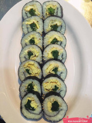 Kimbap trứng bó xôi 65k/p