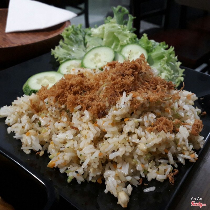 cơm chiên chà bông chay