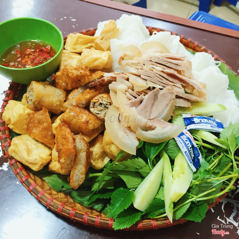 Bún nem đậu thịt chả cốm