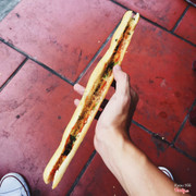 Bánh mì củi nướng pate thập cẩm