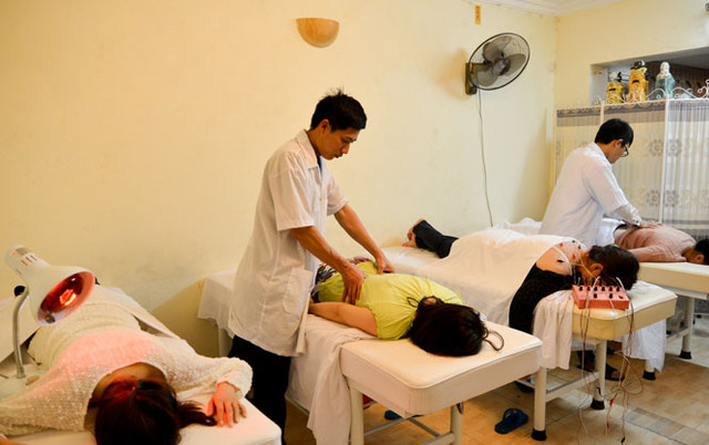 Phòng Chẩn Trị Y Học Cổ truyền Nguyên Hồng