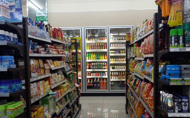 FamilyMart - Saigon Pearl