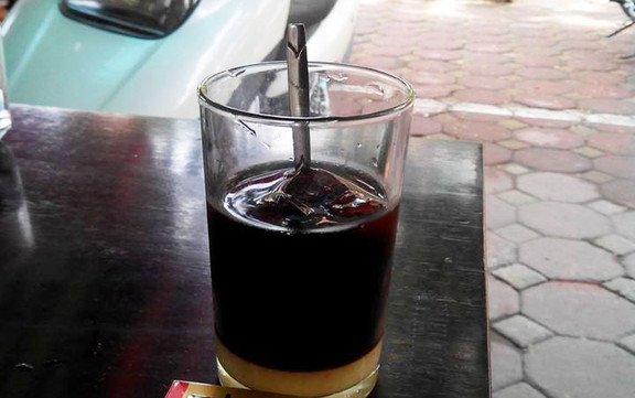Moon Cafe - Hoàng Hoa Thám