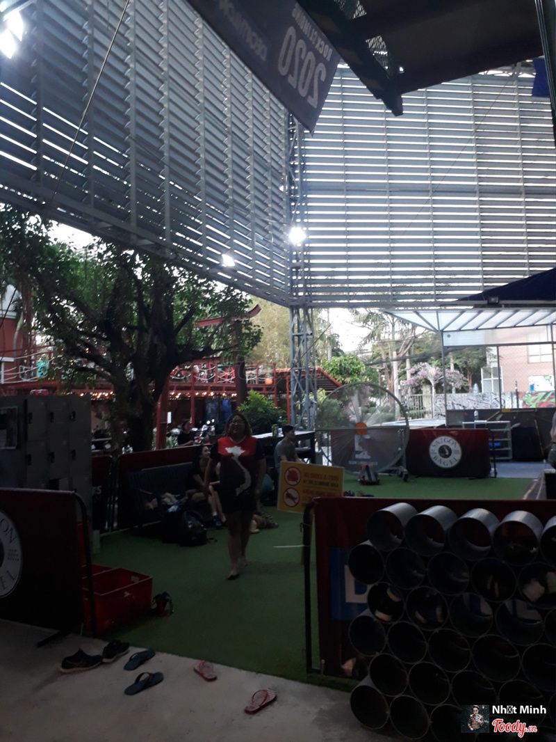 Bạn nữ mập của khu leo núi