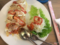 Cơm chiên cuộn trứng