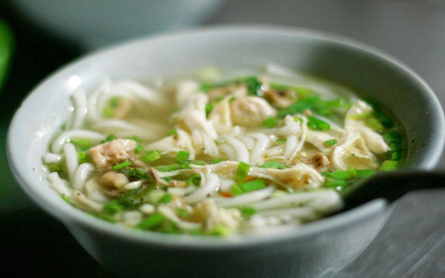 Lan - Bánh Canh & Gà Ta