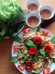 Đặc biệt : Gỏi cá mai