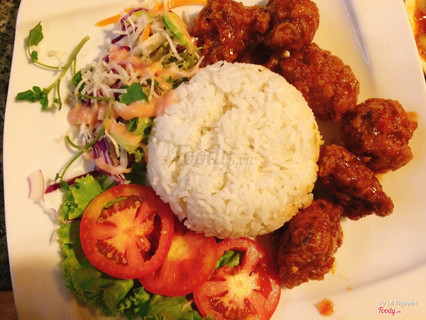 Cơm gà chua ngọt