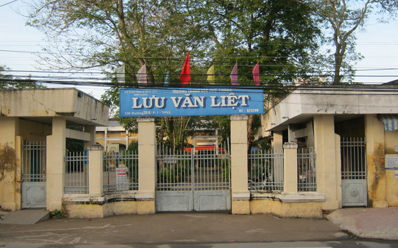 Trường THPT Lưu Văn Liệt