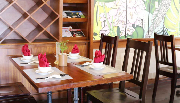 Cỏ Nội Vegetarian - Bông Sen Hotel