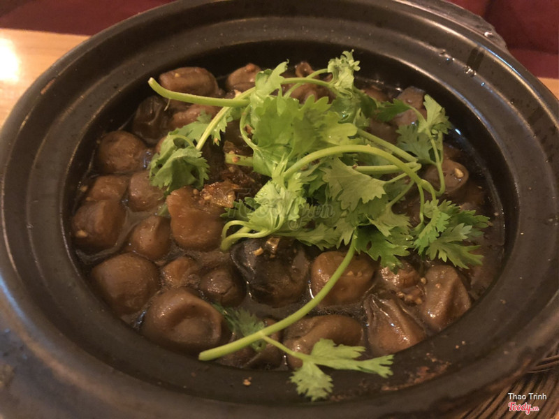 Nẩm rơm kho tiêu