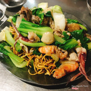 Mì xào dòn cho 2 người 60k