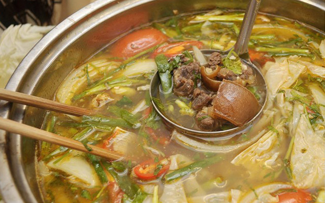 Tài Trang - Lẩu Đuôi Bò, Vịt Nấu Chao