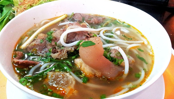 Má Hùng - Bún Bò Giò Heo