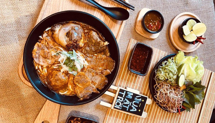 Vua Mặt Trời - Bún Bò - Huỳnh Văn Bánh