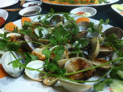 Nghêu nướng hông kong