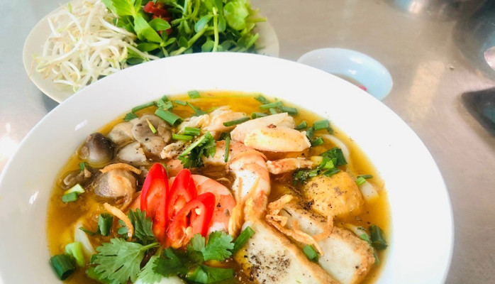 3 Cây Nhãn - Bánh Canh - Lồ Ồ