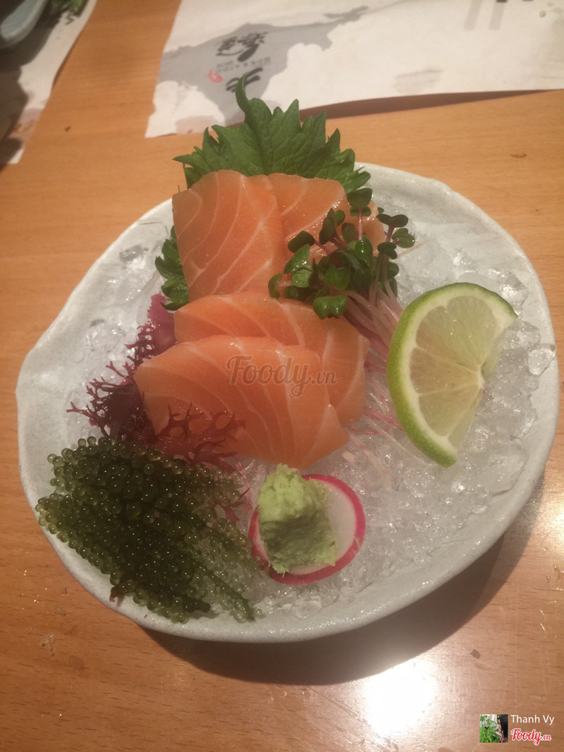 Sashimi cá hồi
