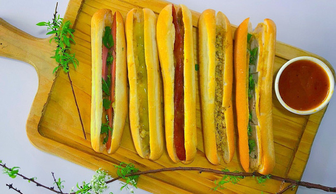 Trang Lú - Bánh Mì Que Cay - Hoàng Văn Thụ