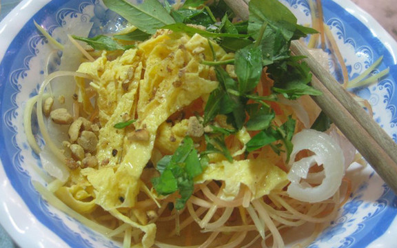 Hủ Tiếu Huyết - Sủi Cảo