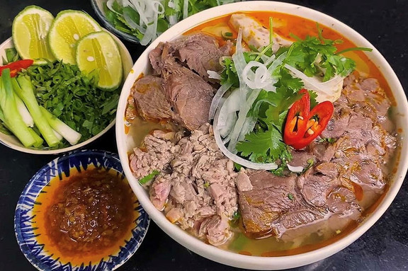 Hảo Tâm - Bún Bò Huế, Bánh Đa Bò Nhừ & Cơm Suất