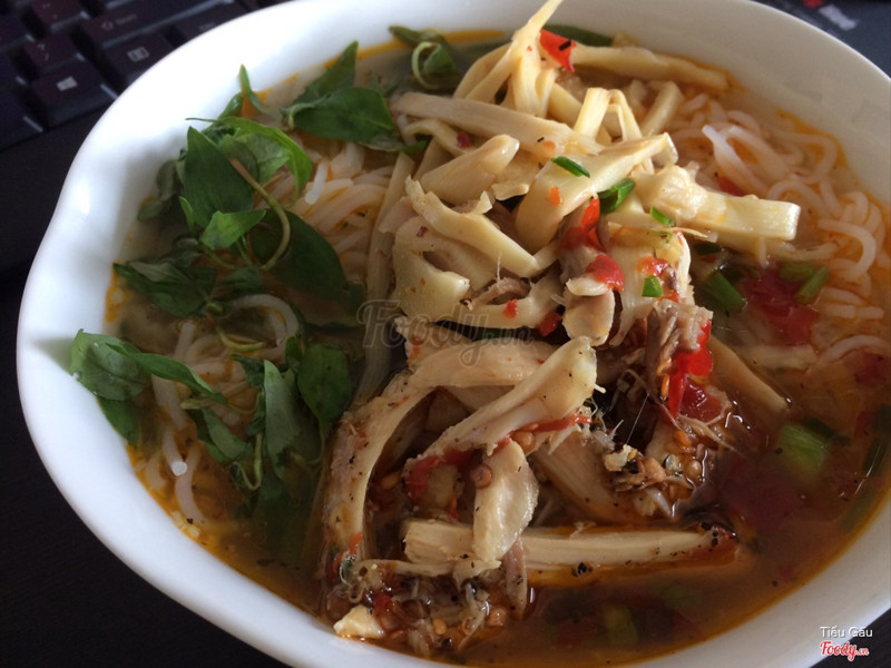 bún măng gà