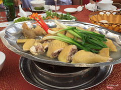 Gà hấp hành