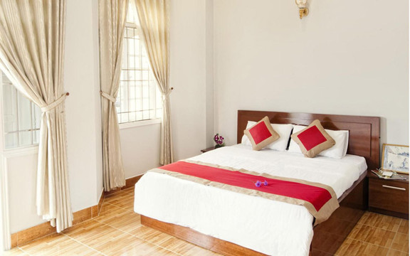 Nhà Nghỉ Phượng Hồng