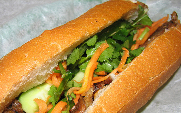 Bánh Mì Bình Dân