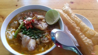 bún bò giò heo