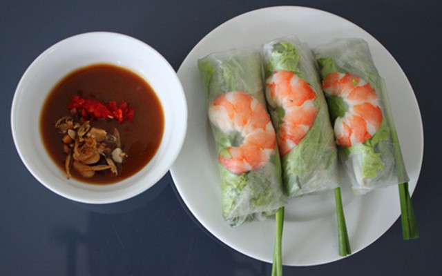 Cô Loan Bún Xào & Gỏi Cuốn