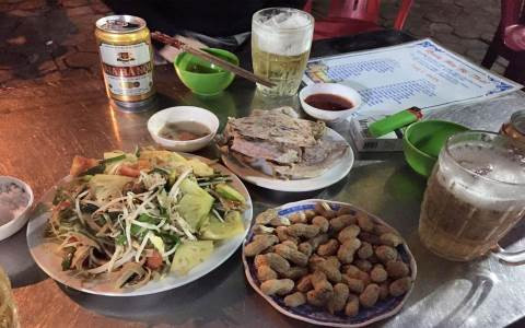 Bia Hơi Hà Nội - Quốc Tử Giám