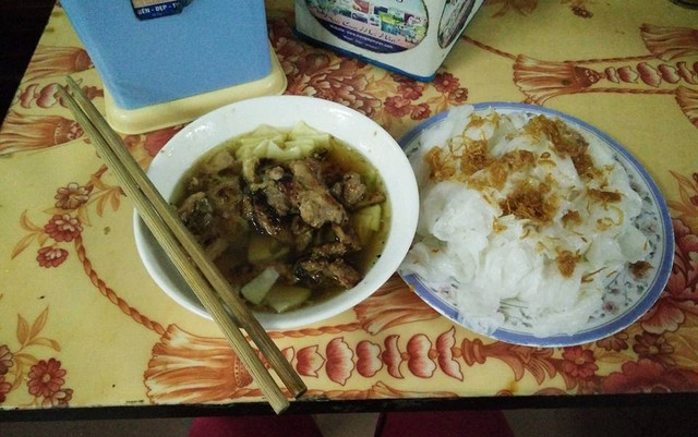 Vân Yến - Bánh Cuốn & Bún Sườn