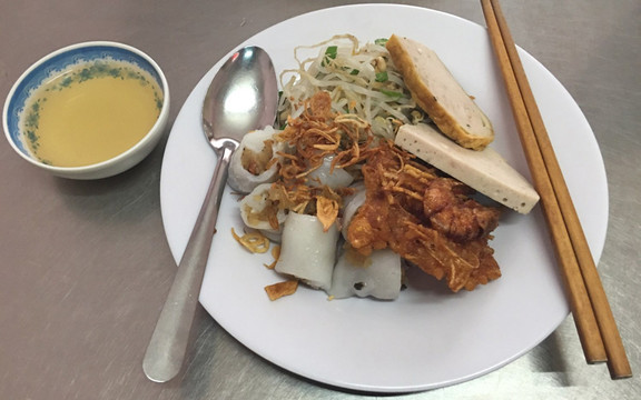 Bánh Cuốn Nóng Ngân Hàng