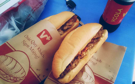 Bánh Mì V+ - Trần Quốc Hoàn