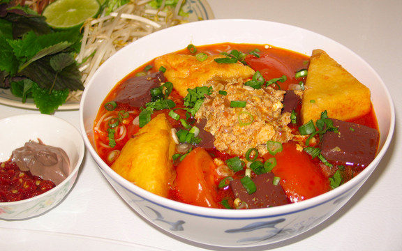 Bún Riêu Bình Dân