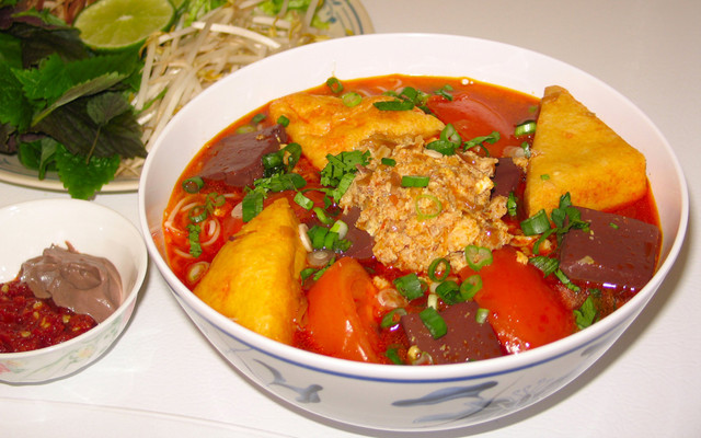 Bún Riêu Bình Dân