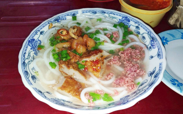 Bánh Canh Lòng & Chả Cá