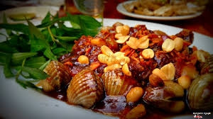 Sò Huyết Xào me.