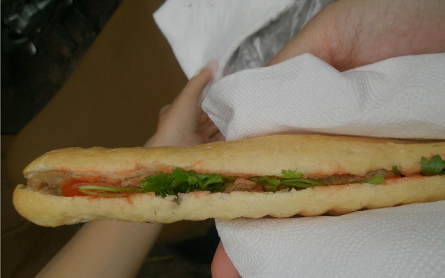 Mỹ Linh Su - Bánh Mì Que Đà Nẵng