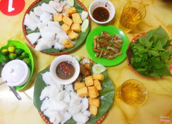 20k 1 suất. Có trà đá, kẹo oishi và wf free😍