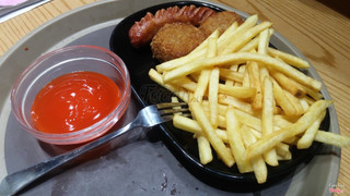 KHoai Tây Chiên,Lạp xưởng