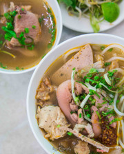 bún bò giò heo