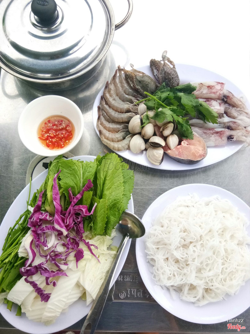 Lẩu hải sản